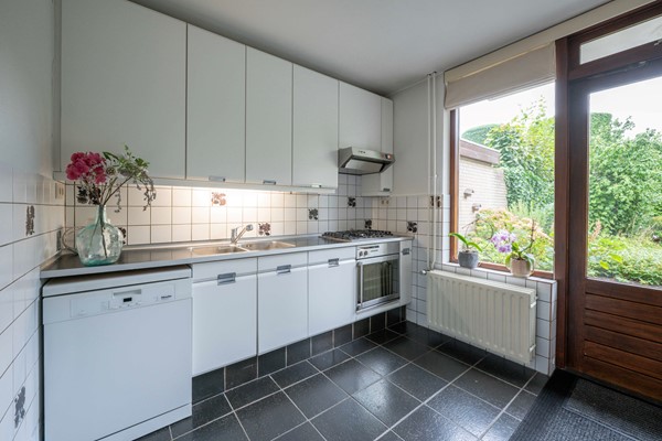Medium property photo - Eikenlaan 9, 4731 CP Oudenbosch